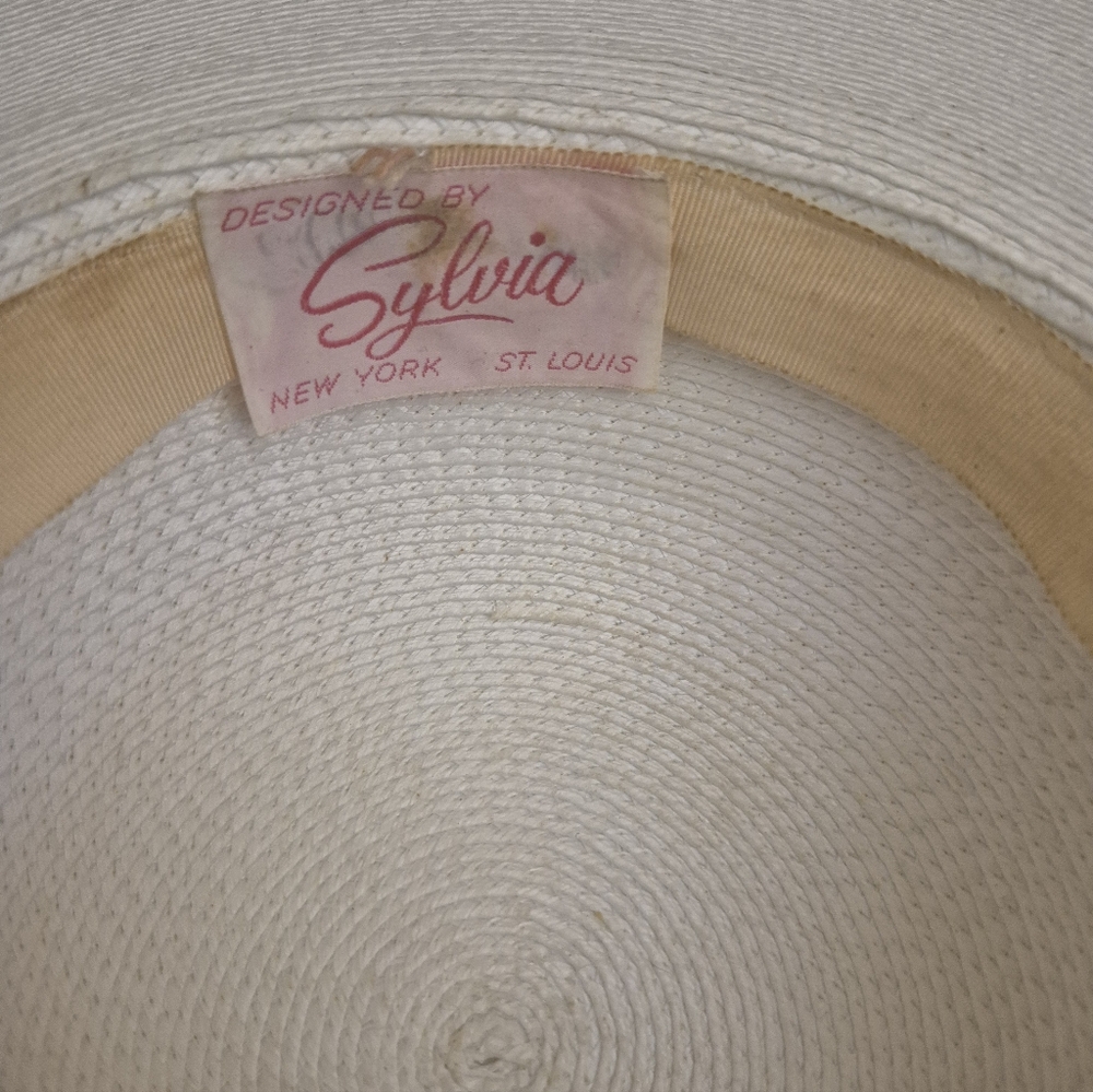 Chic White Sun Hat for Women - Picture 9 of 10
